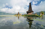 Lake Beratan (Danau Bratan)