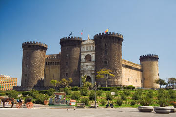 Castel Nuovo (New Castle), Naples