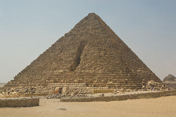 Pyramid of Menkaure, Cairo