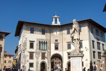Knights' Square (Piazza dei Cavalieri), Pisa