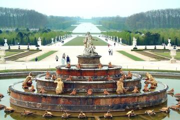 Versailles Chateau Gardens, Ile de France, France