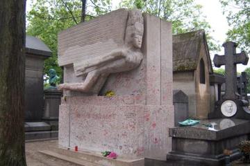 Père Lachaise Cemetery, Ile de France, France