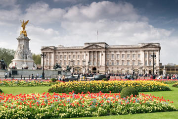 Buckingham Palace , London Attractions