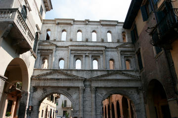 Porta Borsari, Verona