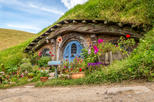 Hobbiton Movie Set