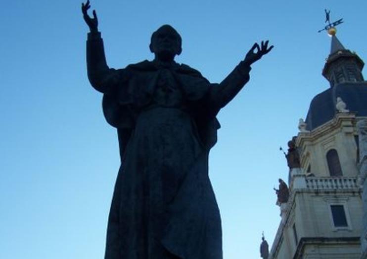 Almudena Cathedral (Catedral de la Almudena)