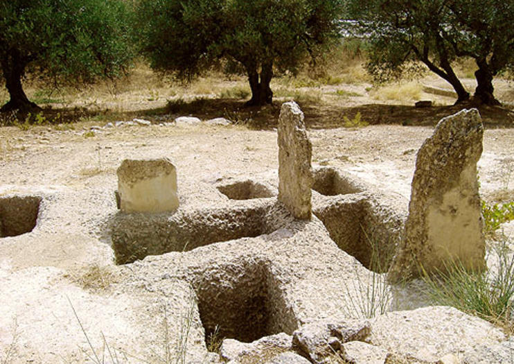 Archanes