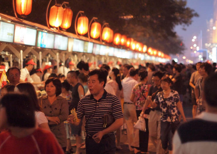 Resultado de imagem para mercado noturno de wangfujing