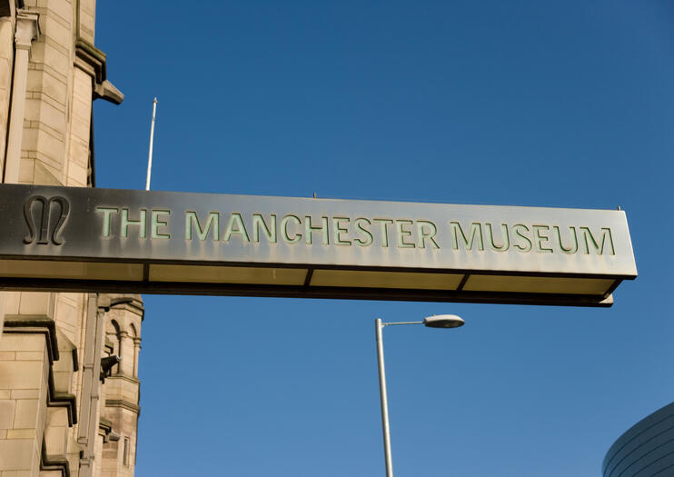 history tours manchester