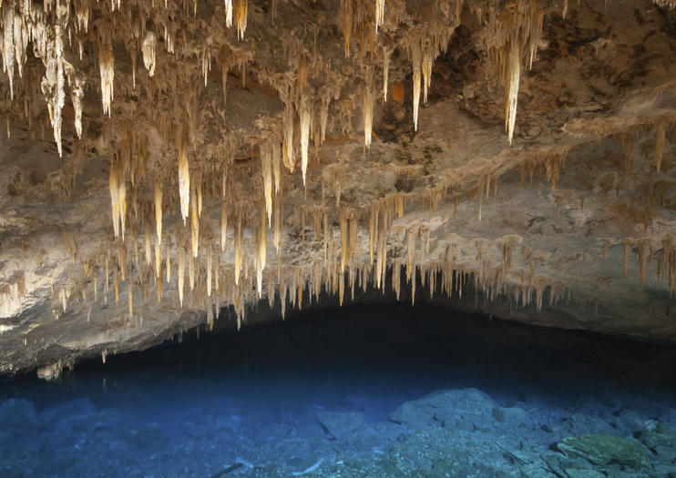 Blue Lake Grotto (Gruta do Lago Azul)