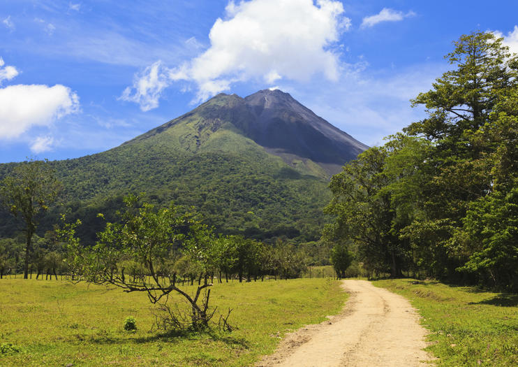 Top Hiking Trails In Arenal Volcano National Park 2019 Travel