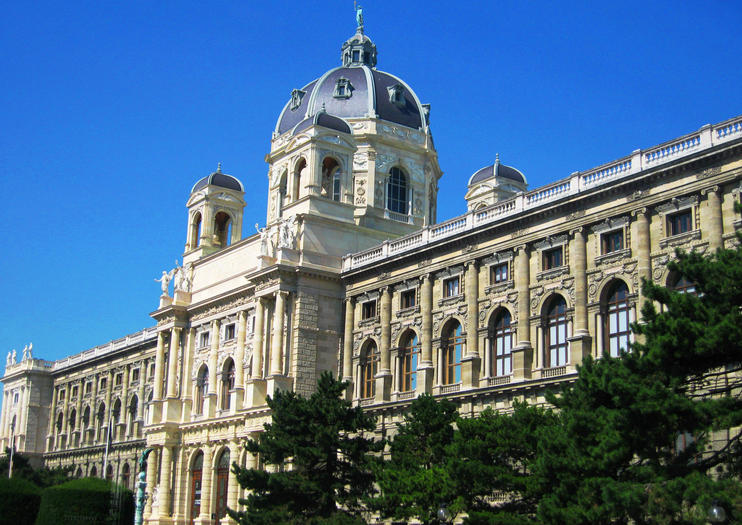 Maria Theresa Square (Maria Theresien Platz)