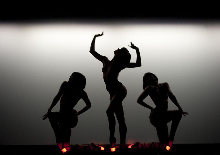 Crazy Horse Cabaret