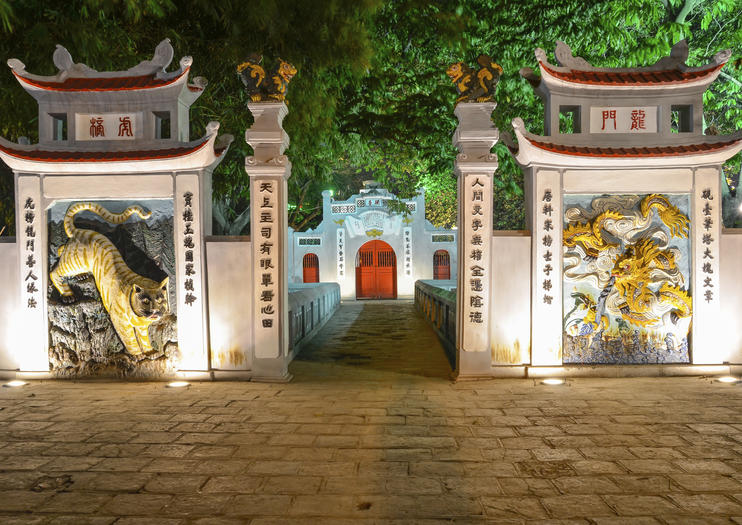 Temple of the Jade Mountain (Ngoc Son Temple)