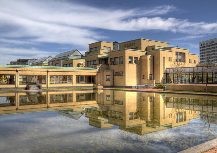 The Hague Museum of Photography (Fotomuseum Den Haag)