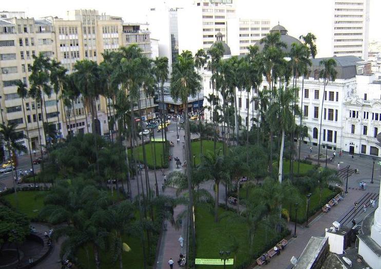Plaza de Caicedo (Plaza de Cayzedo)