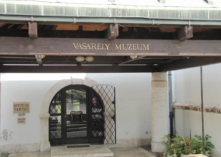 Vasarely Museum (Vasarely Múzeum)