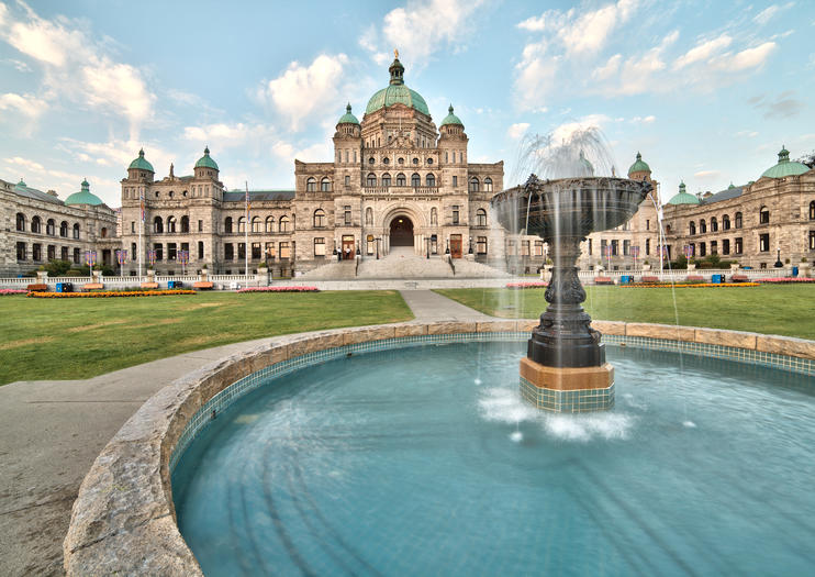 british columbia parliament buildings tours