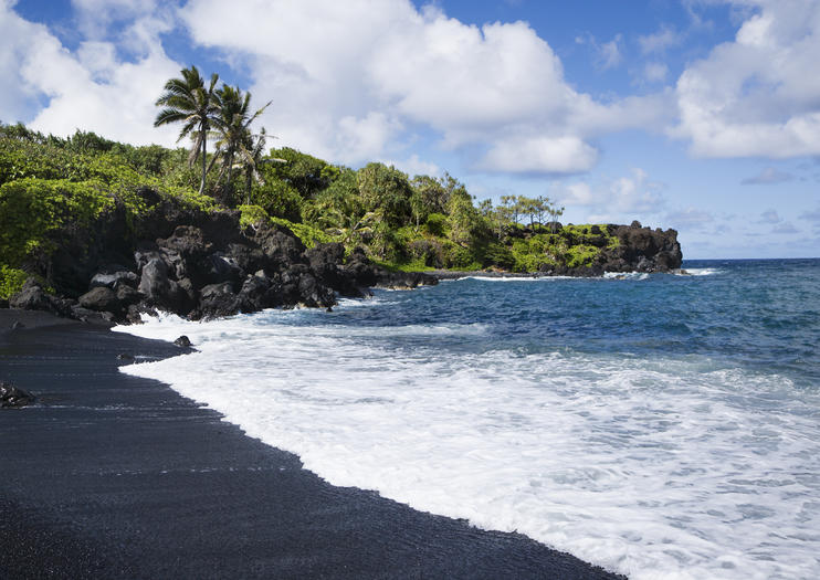 The Top 10 Waianapanapa State Park Tours Tickets 2022 USA   174715 Viator Shutterstock 133169 