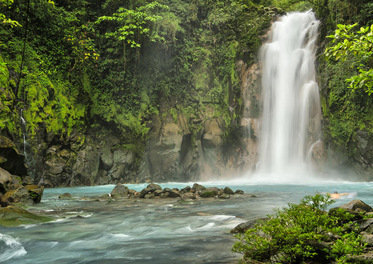 Tenorio Volcano National Park (Parque Nacional Volcán Tenorio)
