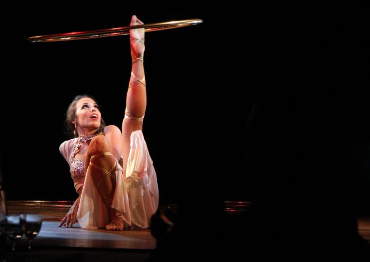 César Palace Cabaret