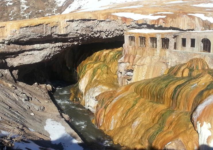 Puente del Inca (Inca Bridge)