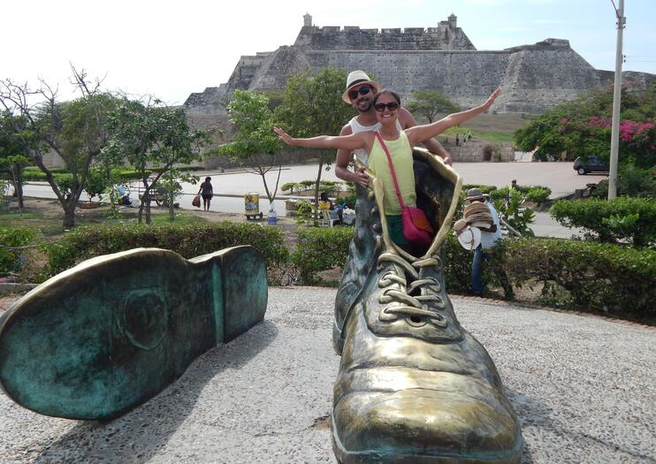 Old Shoes Monument (Los Zapatos Viejos)