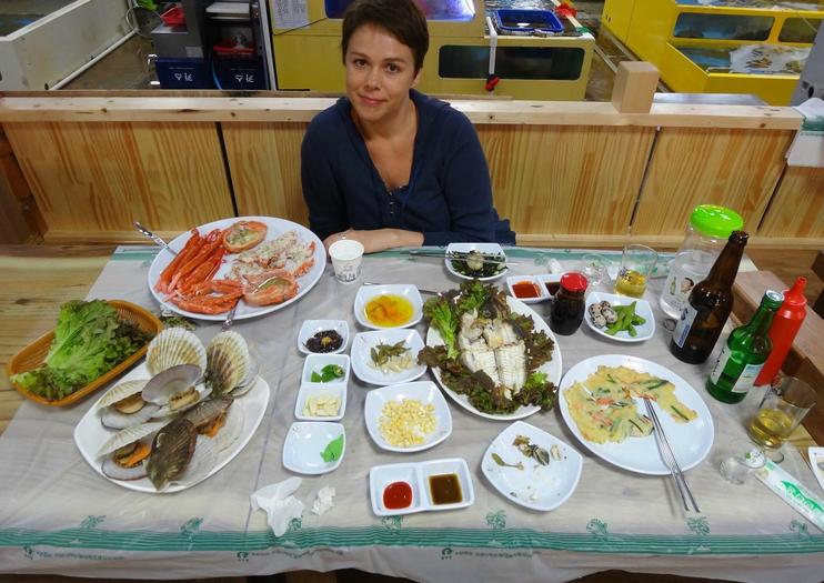 Sokcho Tourist & Fishery Market (Jungang Market)