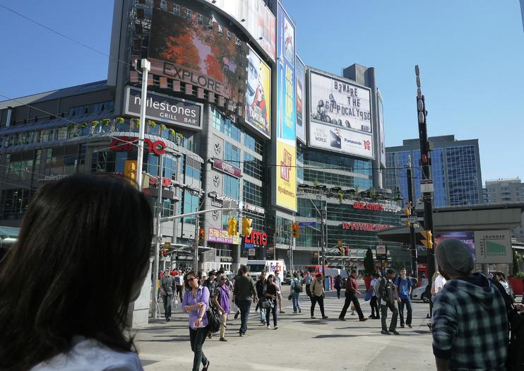 Yonge-Dundas Square