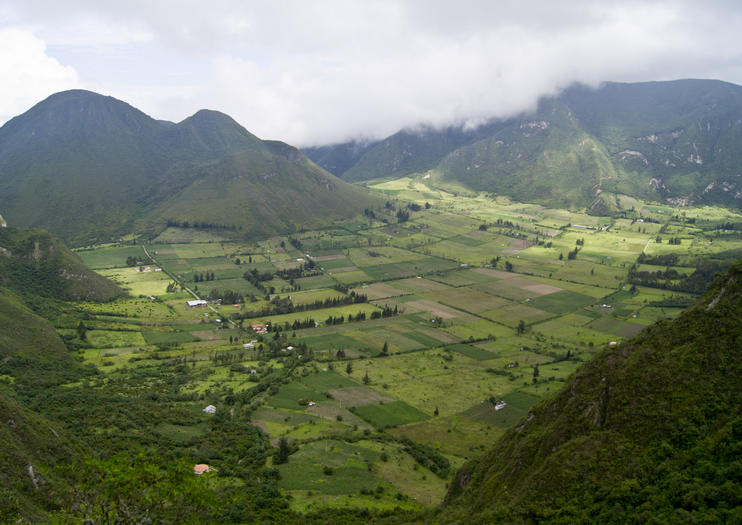 Pululahua Geobotanical Reserve (Reserva Geobotánica Pululahua)