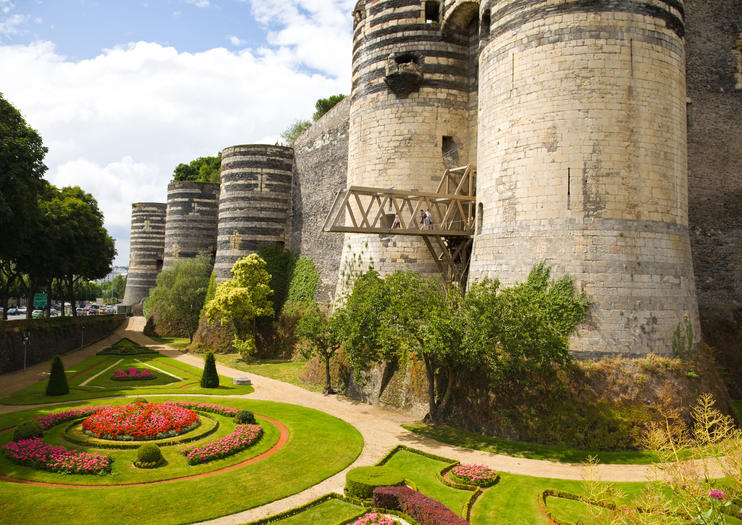 tour chateau angers