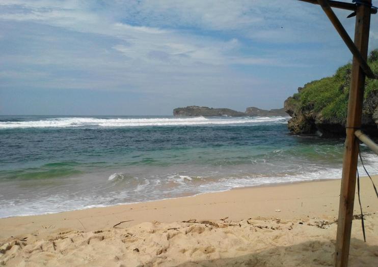 Sadranan Beach Pantai Sadranan Yogyakarta Tickets Tours