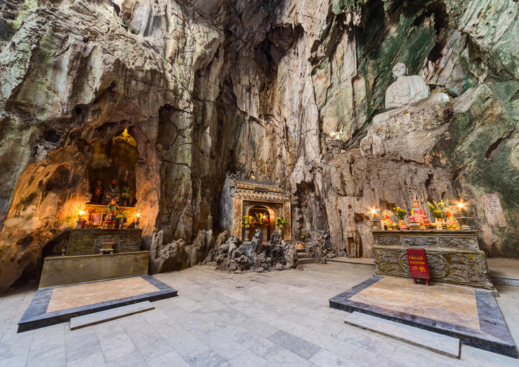 Huyen Khong es la más grande de las cuevas en las Montañas de Mármol de Vietnam