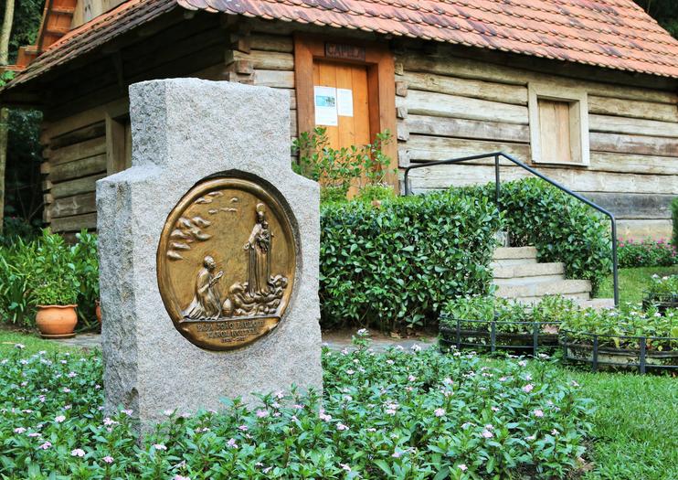 Pope's Woods and Polish Immigration Memorial (Bosque Joao Paulo II)