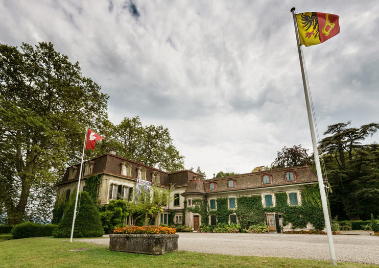 Penthes Estate (Le Domaine du Château de Penthes)
