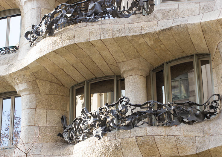 La Pedrera - Mila House (Casa Mila) - Viator