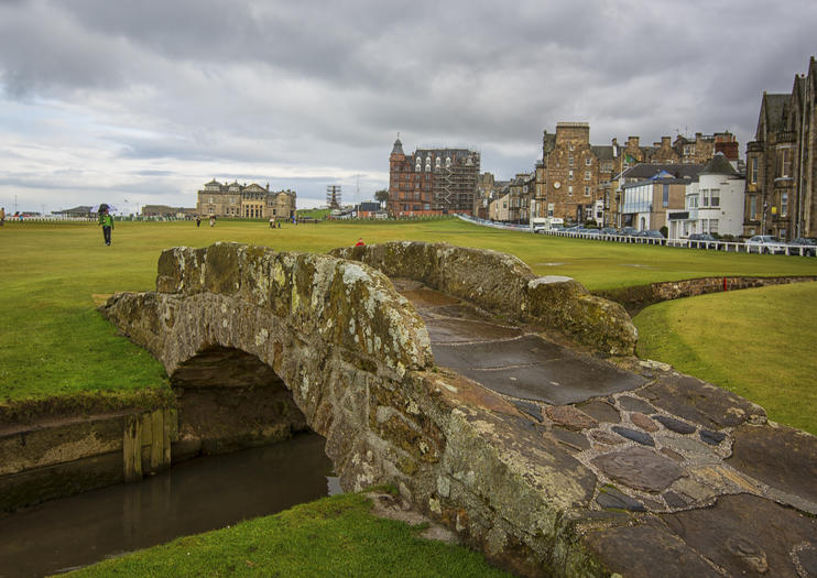 Swilcan Bridge (Swilken Bridge)