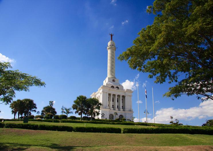 The Best Monument of Santiago (Monumento a los Héroes de la