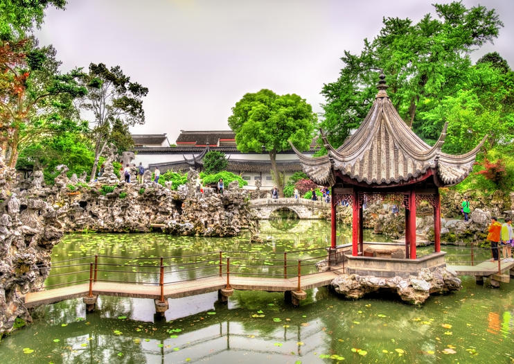 Sozhou, grad sa najlepšim baštama na svetu - Page 2 420168_Suzhou_ClassicalGardens_bridge_shutterstock_425547664