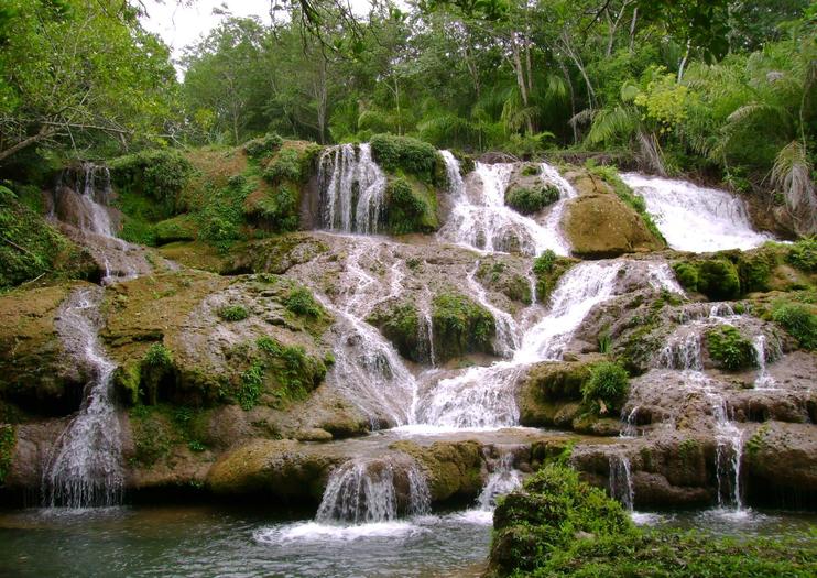 Peixe River Waterfall (Cachoeira do Rio do Peixe)