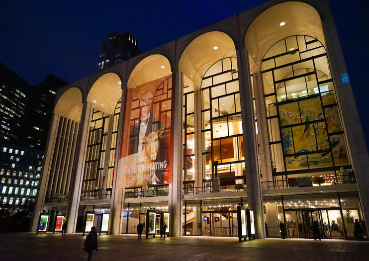 tours of metropolitan opera house