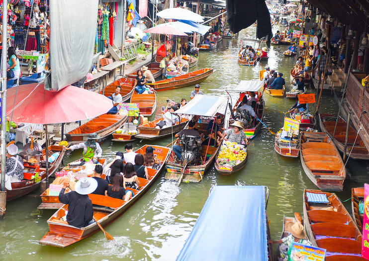 Damnoen Saduak Floating Market