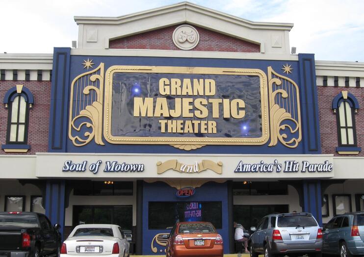 Grand Majestic Dinner Theater