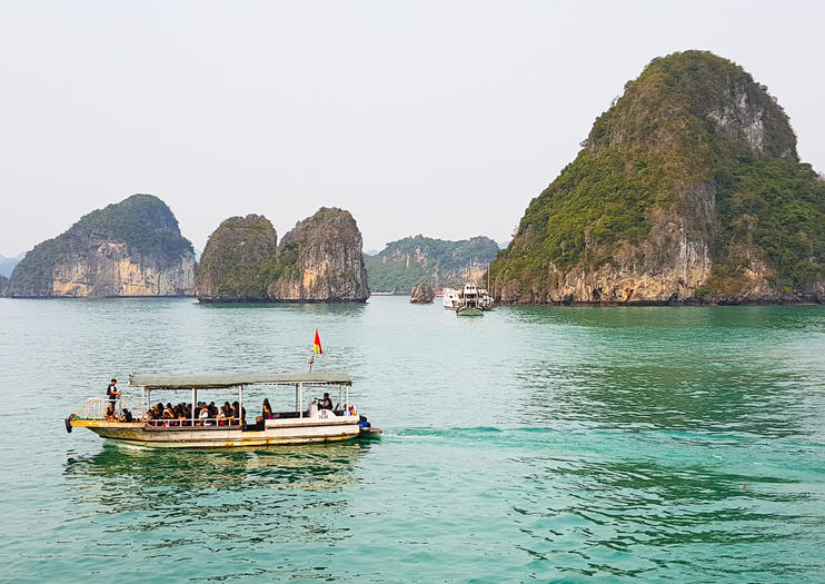Halong Bay Cruises from Hanoi