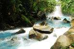 La Fortuna to Rio Celeste Full-Day Hiking Tour with Lunch