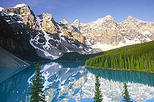 Mountain Lakes and Waterfalls Day Trip from Banff