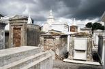 New Orleans 2-Hour Cemetery and Voodoo Walking Tour with Guide