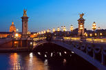 Louvre and City of Light Paris Night Tour