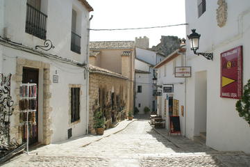 Guadalest Valley and Benidorm Private Tour from Alicante