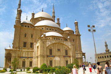 Cairo and Giza City Tour with Lunch
